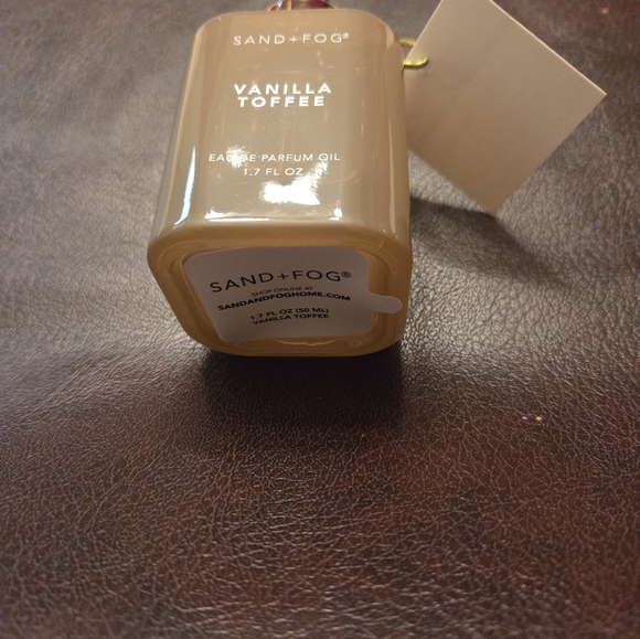 Sand + Fog Vanilla Toffee Eau De Parfum Oil - Picture 3 of 4